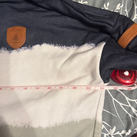 Wanakome Black, White, and Green Hoodie - Picture 11 of 11